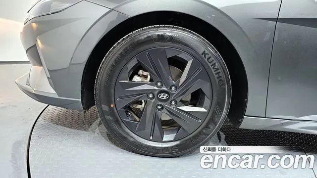 Hyundai AVANTE Avante (CN7) — Фото автомобиля 5