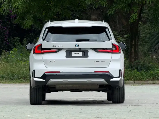BMW X1 — Фото автомобиля 5