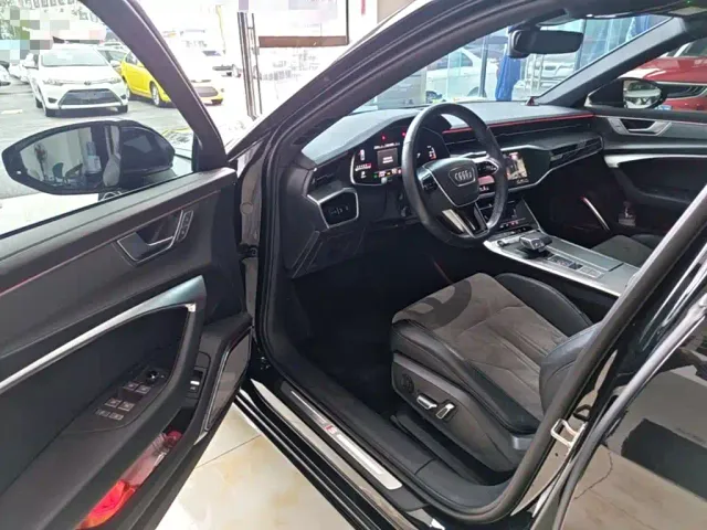 Audi A6L — Фото автомобиля 15