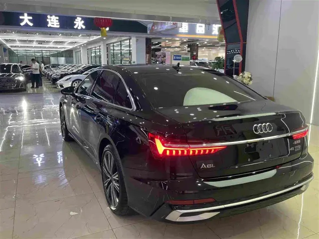 Audi A6L — Фото автомобиля 13