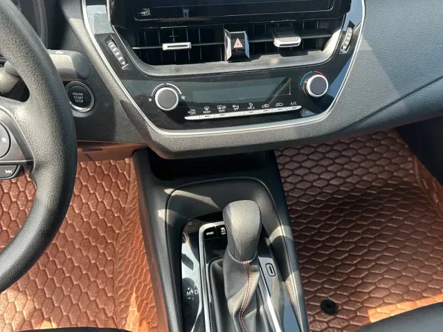 Toyota Corolla — Фото автомобиля 13