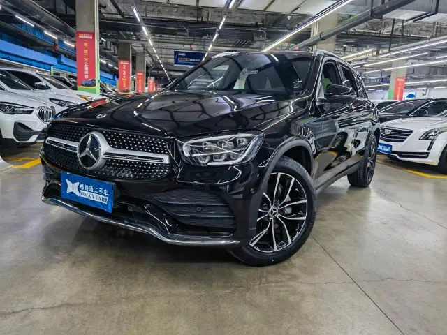 Фотография автомобиля — Mercedes-Benz GLC-Class