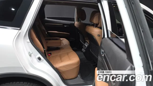 Renault-KoreaSamsung QM6 Новый QM6 2.0 GDe RE Signature 2WD — Фото автомобиля 12