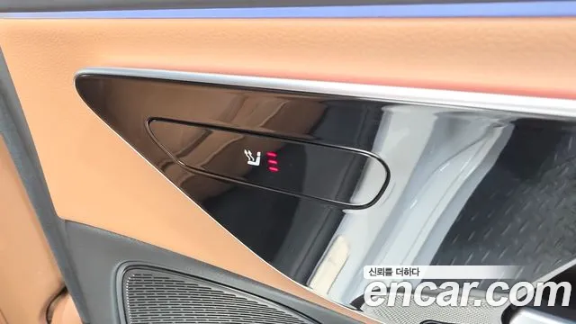 Mercedes-Benz E-Class — Фото автомобиля 9