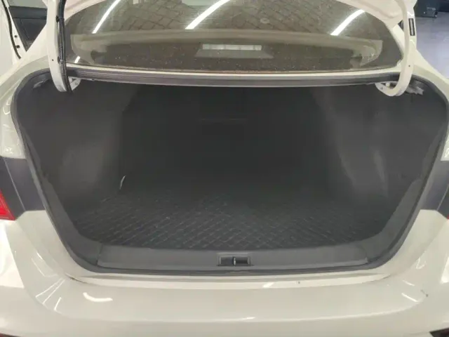 Nissan Sylphy — Фото автомобиля 4