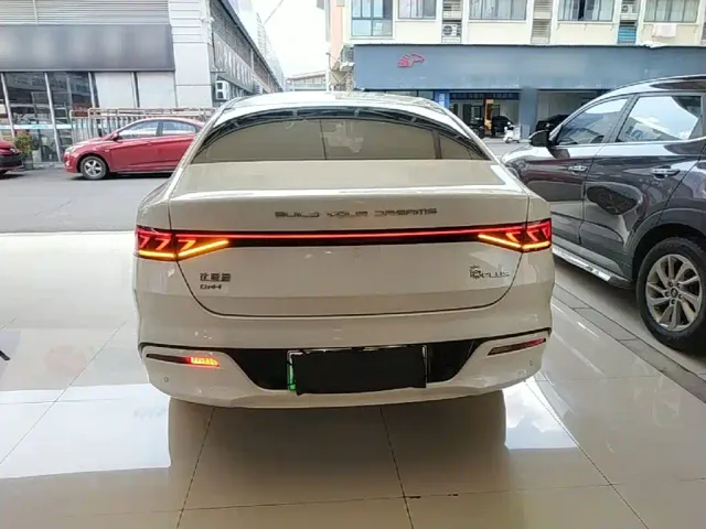 BYD Qin PLUS — Фото автомобиля 5
