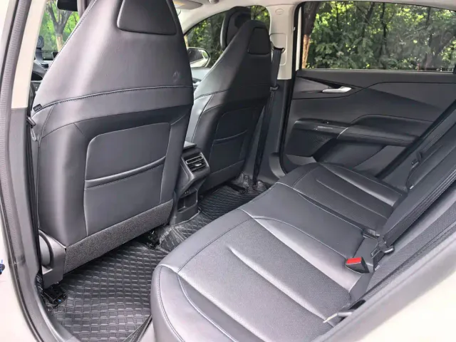 Changan Eado — Фото автомобиля 8