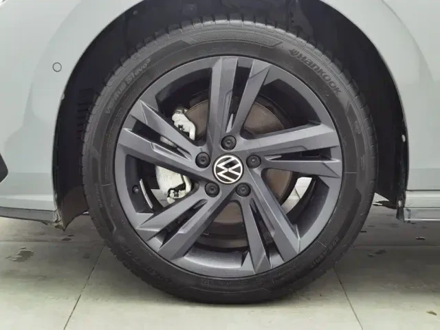 Volkswagen Golf — Фото автомобиля 17