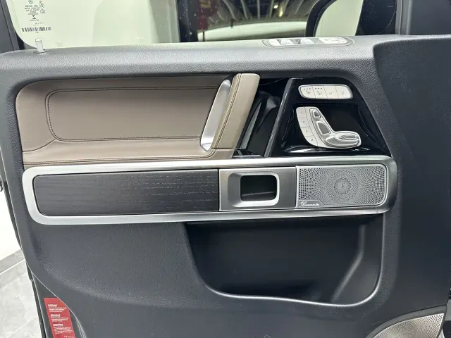 Mercedes-Benz G-Class — Фото автомобиля 21