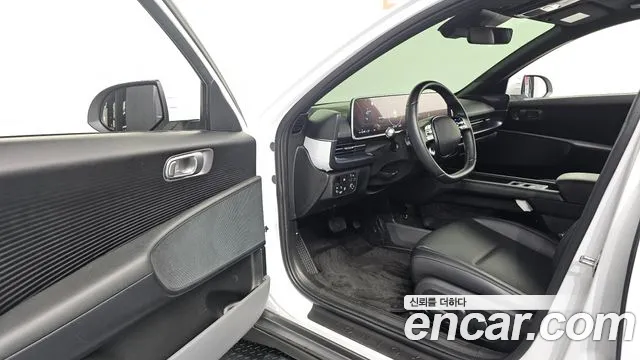 Hyundai Ioniq 6 — Фото автомобиля 10