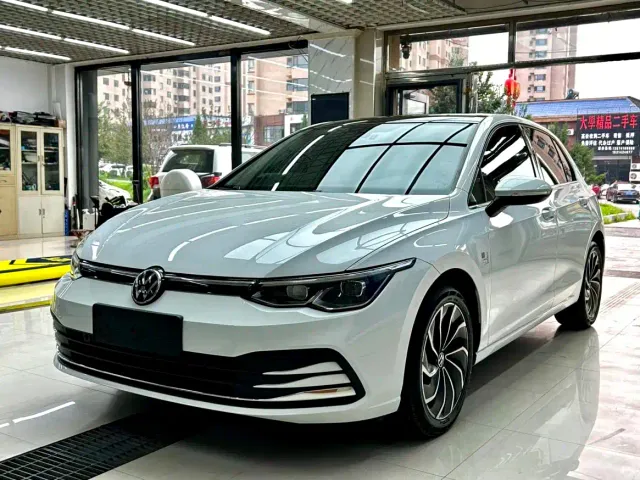 Фотография автомобиля — Volkswagen Golf