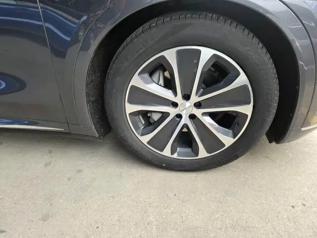 Zhijie Luxeed R7 2024 Pure Electric 802km Max — Фото автомобиля 23