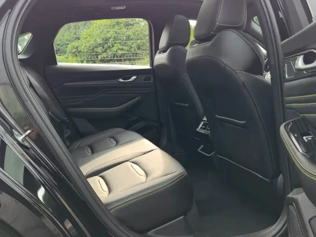 Geely Xingrui — Фото автомобиля 23