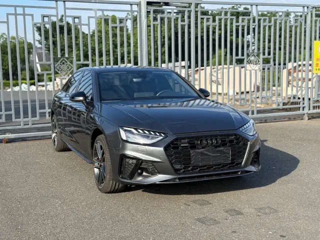 Audi A4L — Фото автомобиля 3
