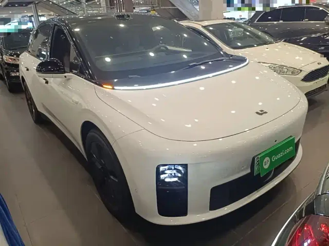 Li Auto i6 — Фото автомобиля 3