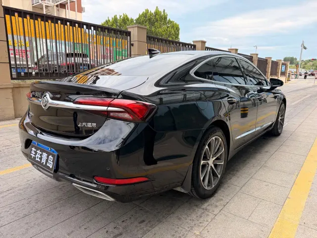 Buick LaCrosse — Фото автомобиля 12