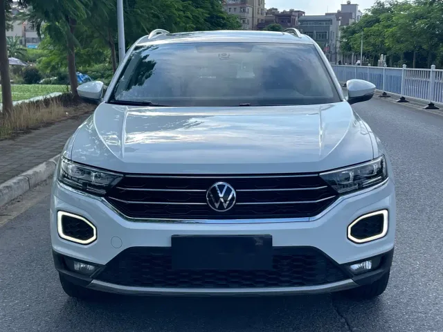 Volkswagen T-Roc — Фото автомобиля 2