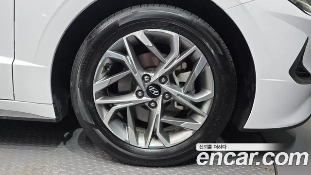 Hyundai Sonata Sonata (DN8) 2.0 LPG(Для проката) — Фото автомобиля 5