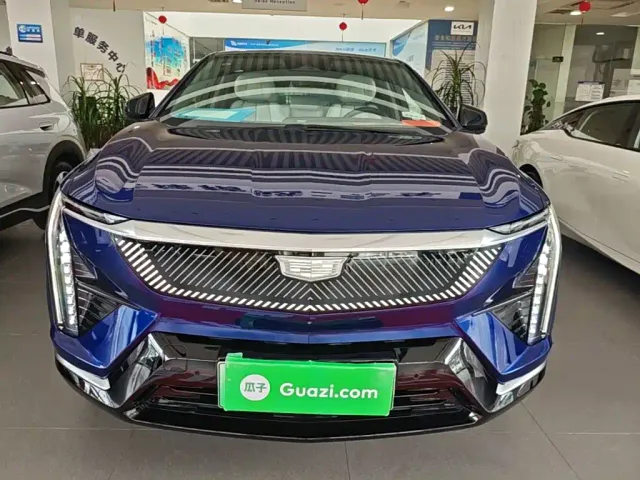 Cadillac Optiq — Фото автомобиля 2