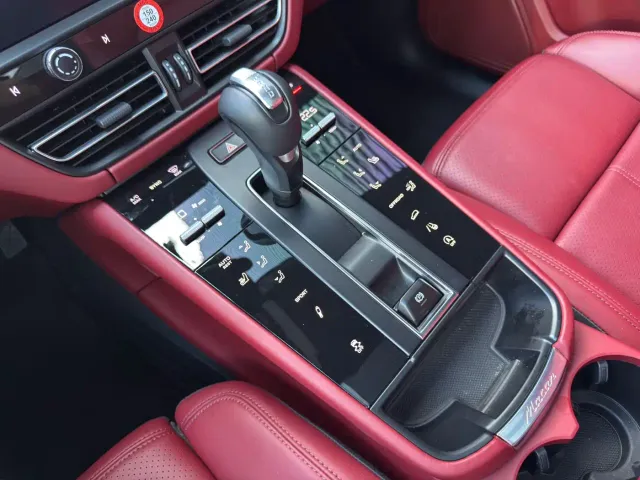 Porsche Macan — Фото автомобиля 13