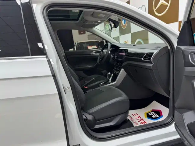 Volkswagen T-Cross — Фото автомобиля 10