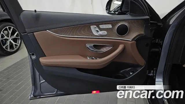 Mercedes-Benz E-Class W213 — Фото автомобиля 13