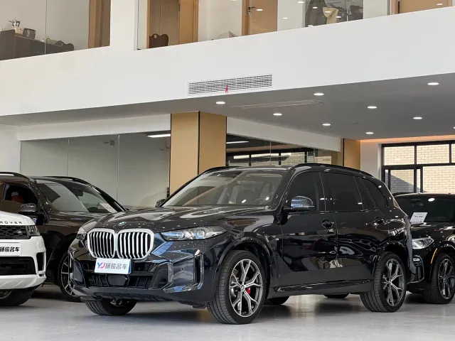 Фотография автомобиля — BMW X5