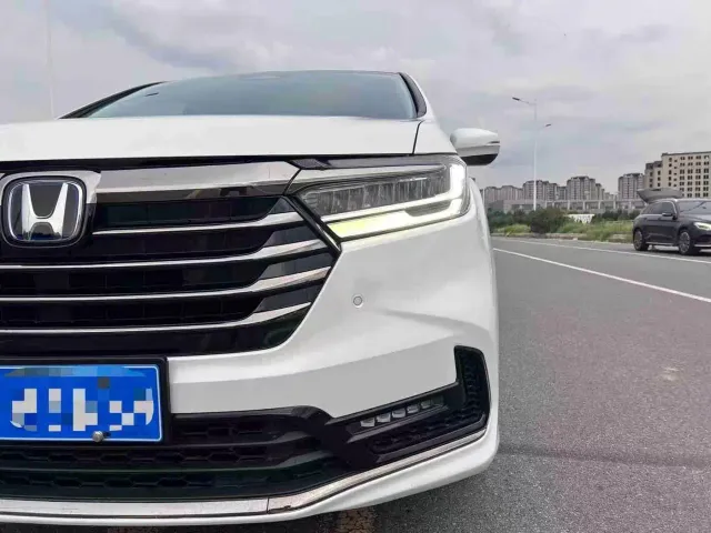 Honda Odyssey — Фото автомобиля 7