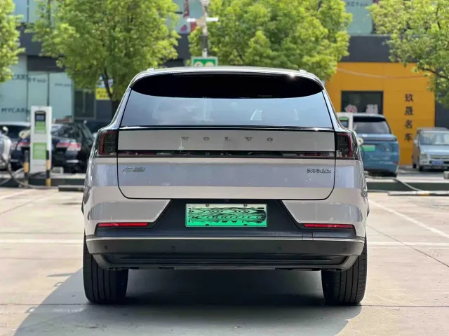 Volvo Volvo XC70 Plug-in Hybrid 2025 Standard — Фото автомобиля 22