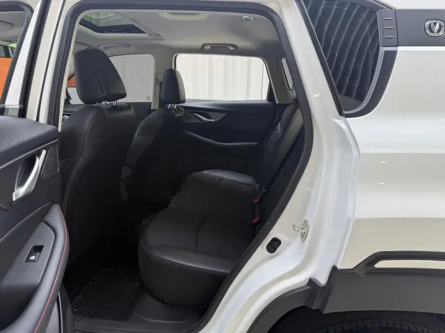 Changan CS35 Plus — Фото автомобиля 8