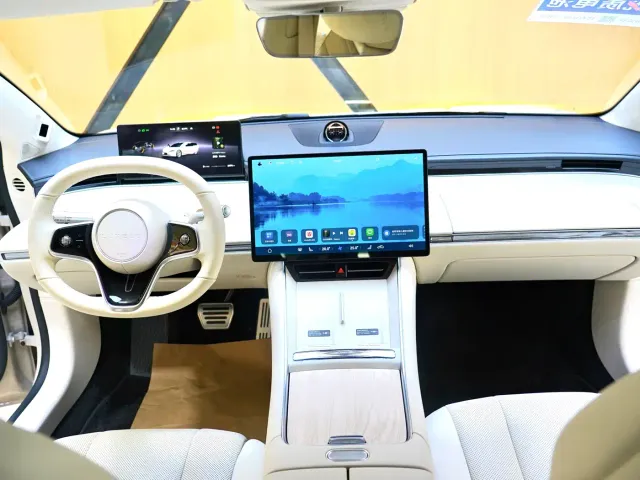 Luxeed S7 — Фото автомобиля 5