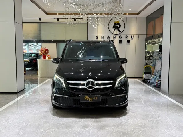 Mercedes-Benz V-Class — Фото автомобиля 2