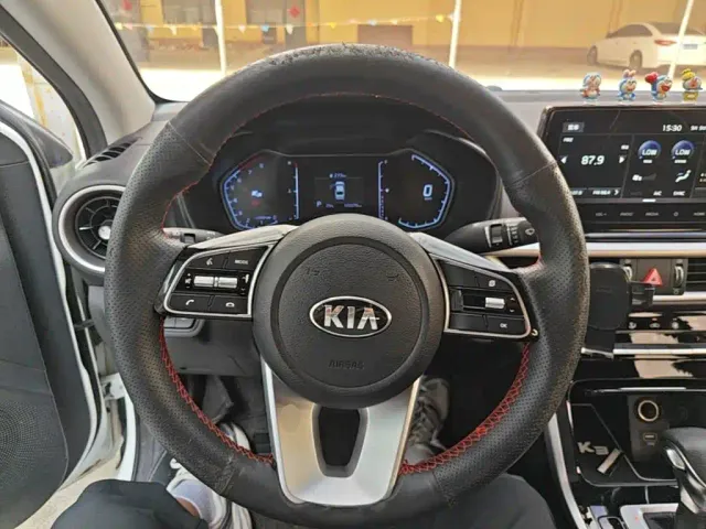 Kia K3 — Фото автомобиля 10