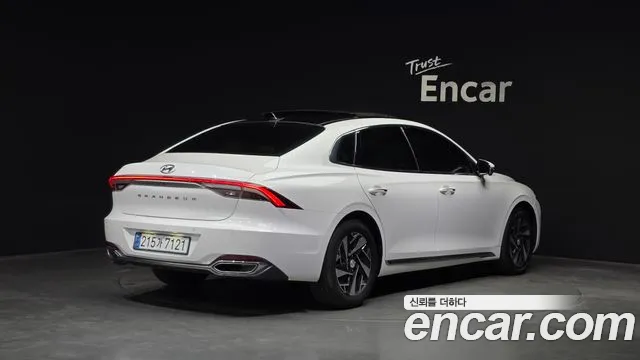 Hyundai Grandeur — Фото автомобиля 2