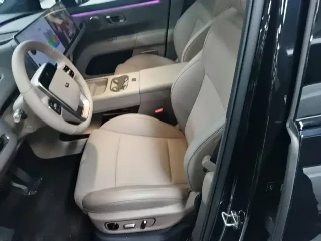 Li Auto i6 — Фото автомобиля 14