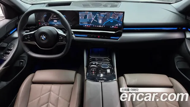 BMW 5 Series G60 — Фото автомобиля 7