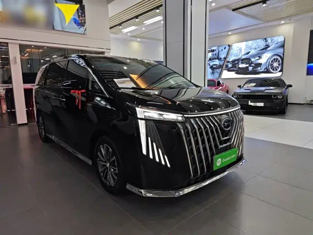 GAC Trumpchi M8 — Фото автомобиля 3