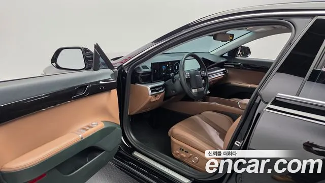 Hyundai Grandeur Grandeur (GN7) 2.5 Бензин 2WD — Фото автомобиля 2