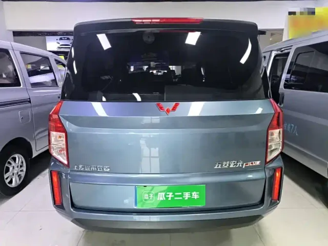 Wuling Hongguang Plus — Фото автомобиля 5
