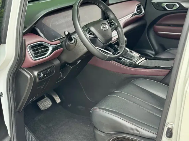 GAC Trumpchi M6 — Фото автомобиля 7