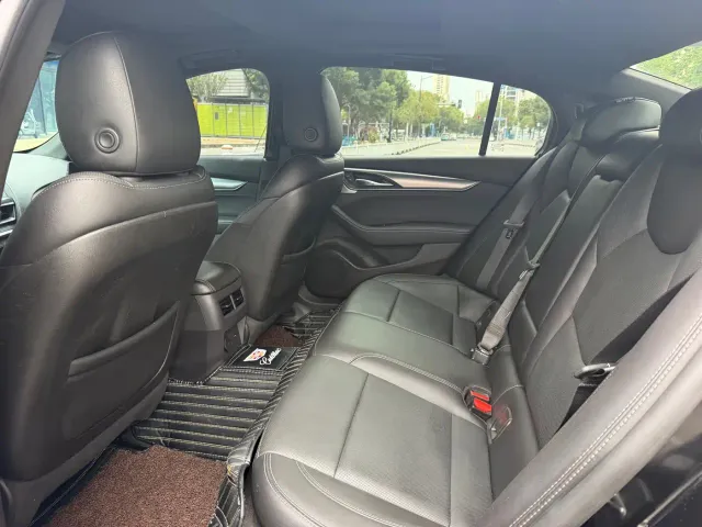 Cadillac CT5 — Фото автомобиля 6