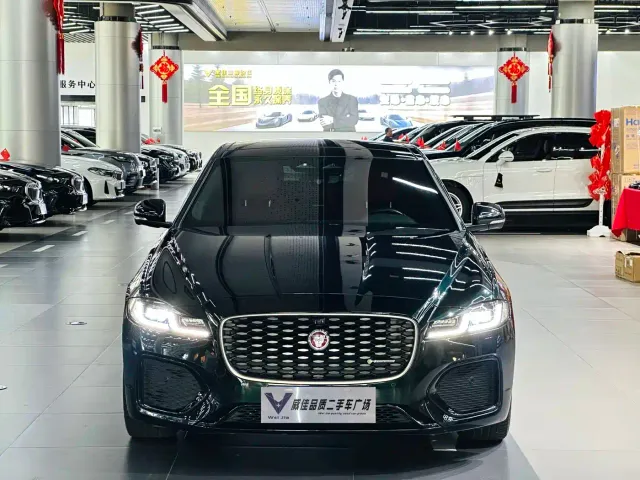 Jaguar XFL — Фото автомобиля 2