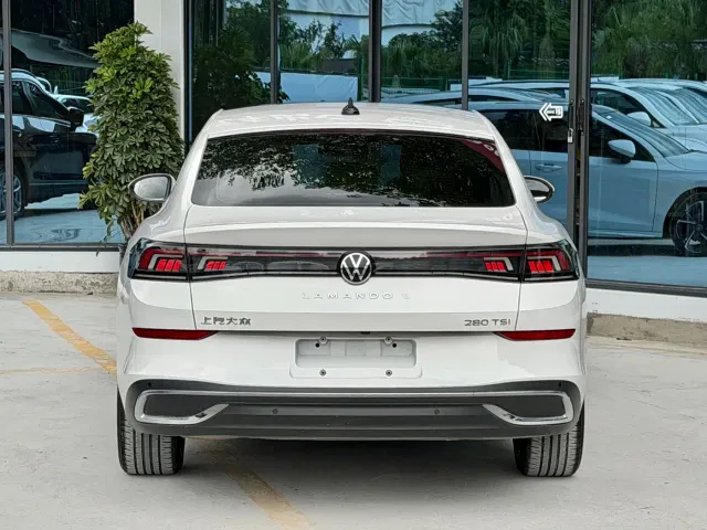 Volkswagen Lamando — Фото автомобиля 5