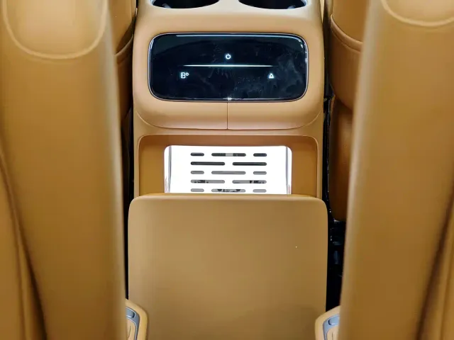 IM Motors LS8 — Фото автомобиля 10