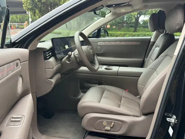 IM Motors LS6 — Фото автомобиля 4