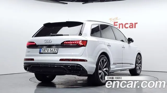 Audi Q7 4M — Фото автомобиля 2