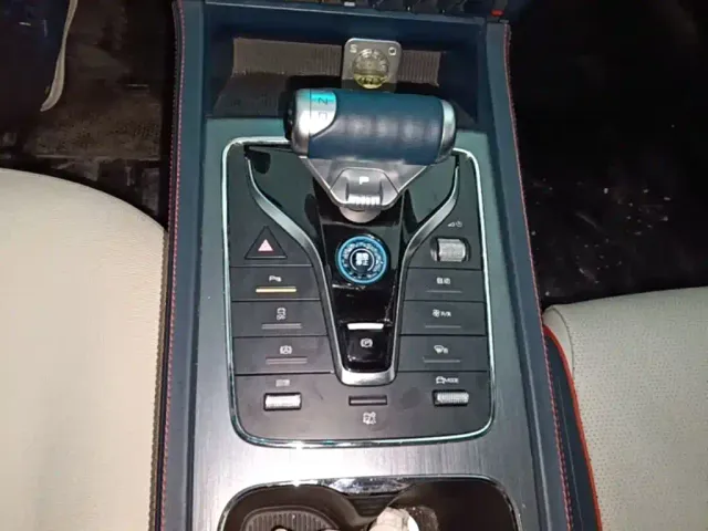 BYD Yuan PLUS — Фото автомобиля 13