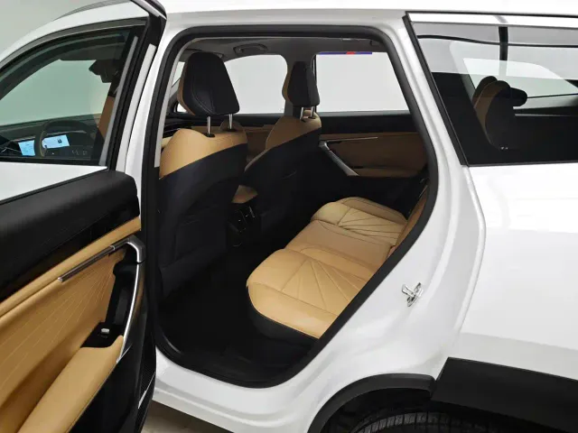 Geely Boyue L — Фото автомобиля 18