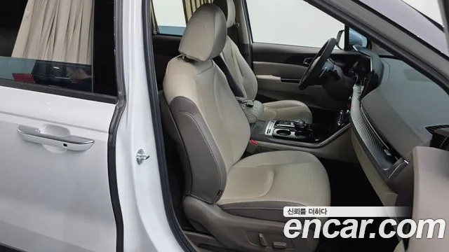 Kia Canival Carnival 4 поколение Дизель 9 мест Hi-Limousine — Фото автомобиля 23