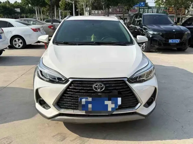 Фотография автомобиля — Toyota YARiS L Zhi Xuan